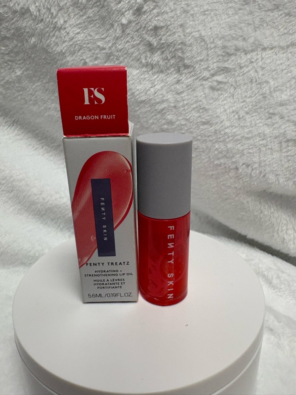 Fenty Skin Treatz Hydrating and Strengthening Lip Oil Dragon Fruit .19fl Oz NIB - Picture 1 of 5